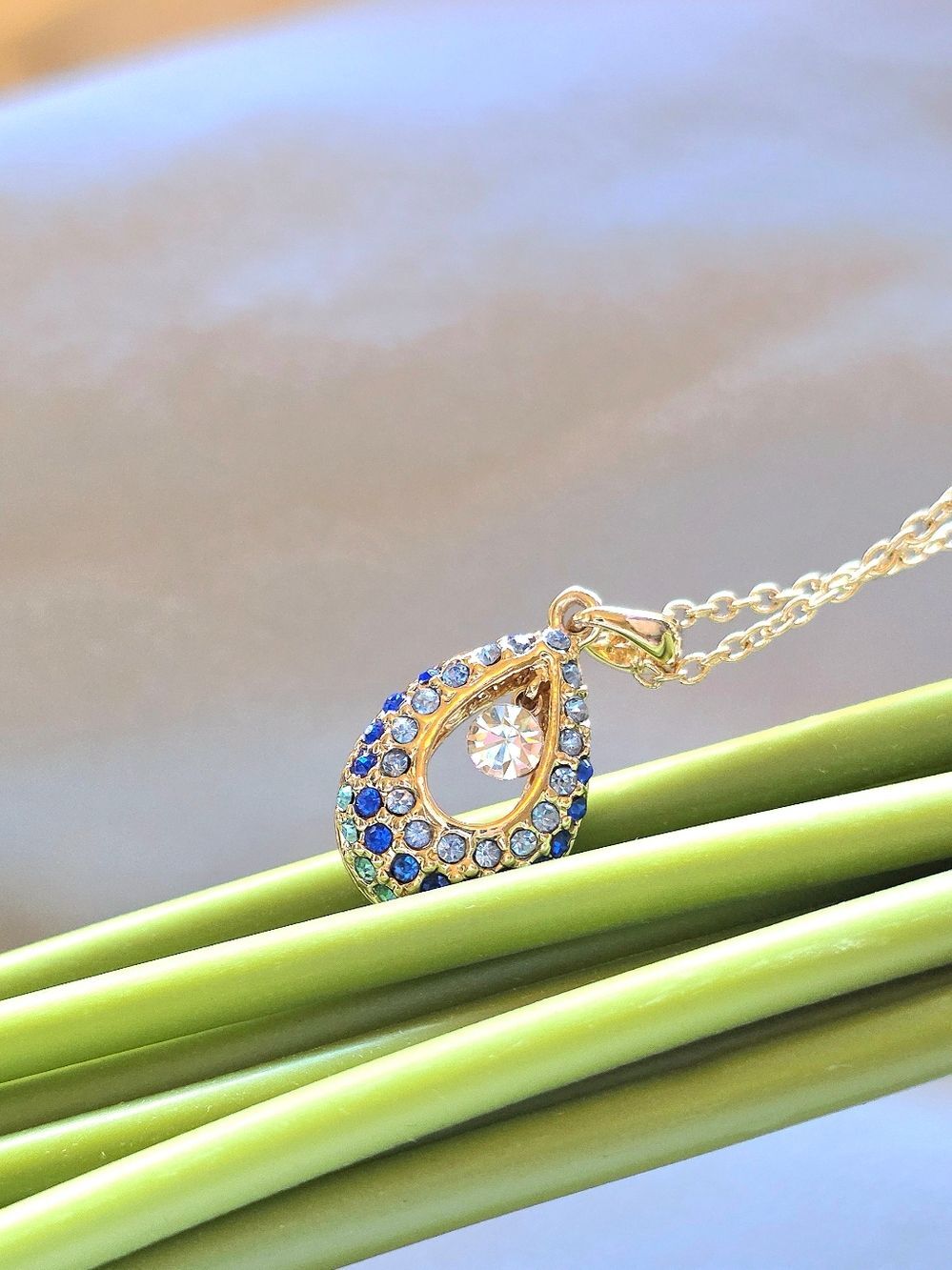 🎁Teardrop Pendant Necklace with AUSTRIAN CRYSTALS